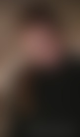 Some of you will scroll past. The rest will DM me. Guess which ones I like better. - post hidden image