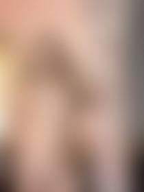 Innocent pose, seductive purpose😉💋 - post hidden image
