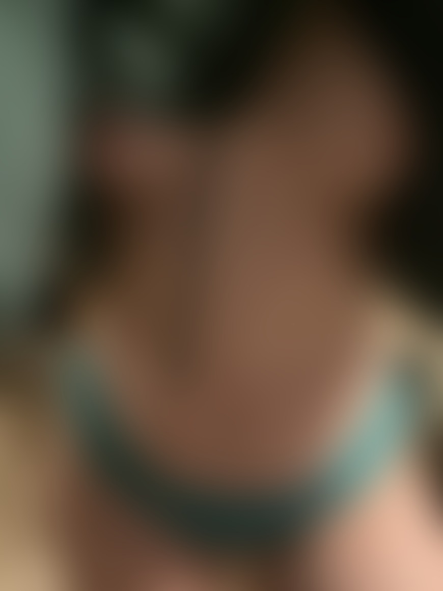 Who wants to watch me play - post hidden image