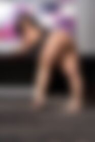 I know you can’t resist these strong legs - post hidden image