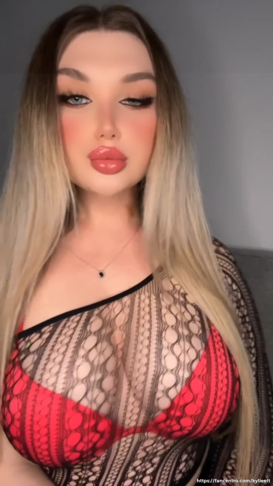 kylieett - Private Stories, exclusive videos, private messaging - Fancentro