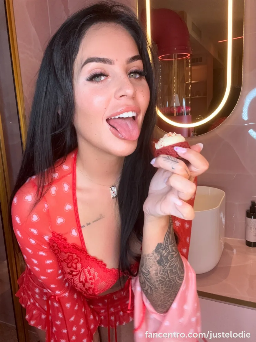 curious what my tongue could do? 🤭👅🔥 1