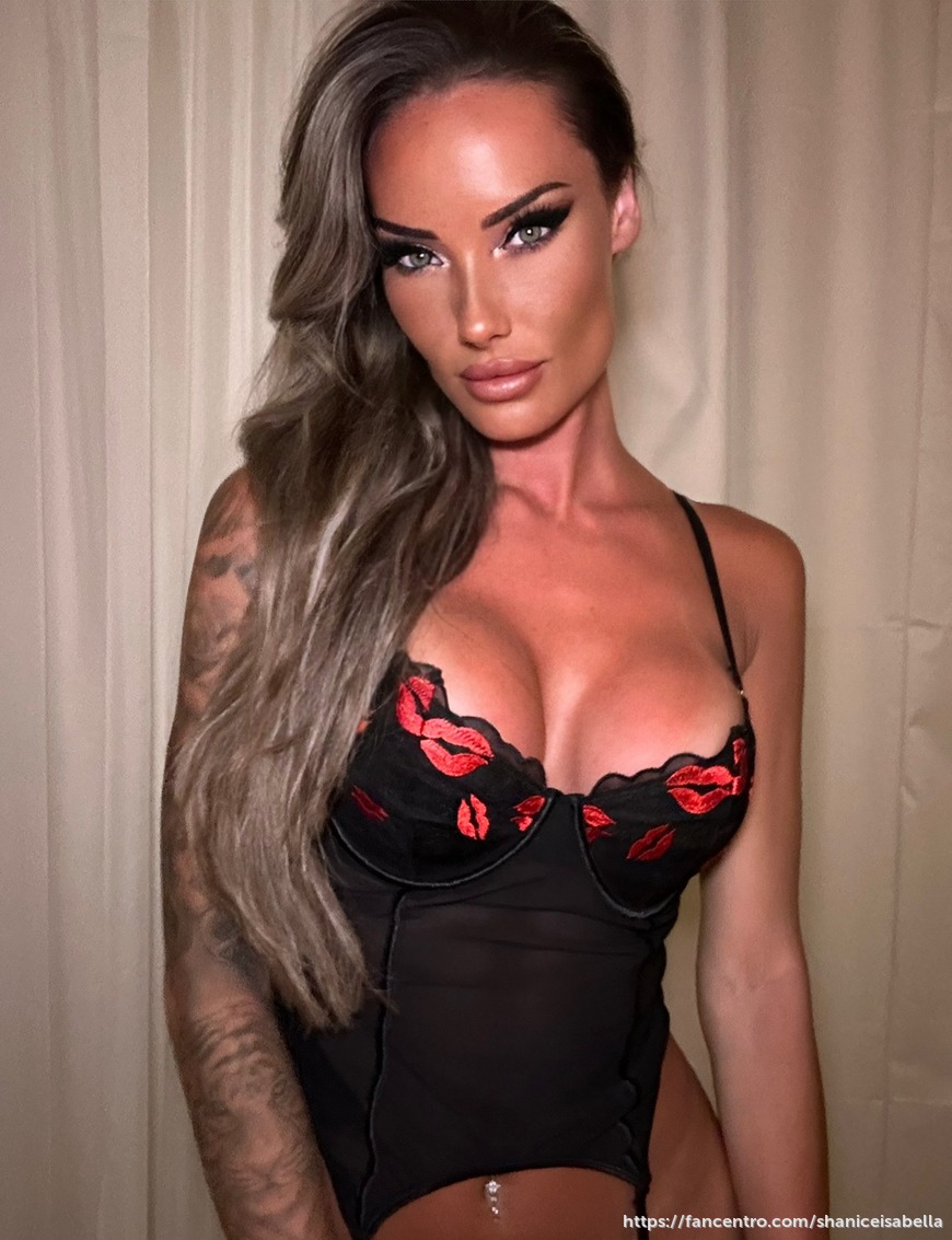 Tell me what you want to see 😏 1