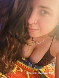Cryhowdyvix Pictures and Videos & similar of @cryhowdyvix ...