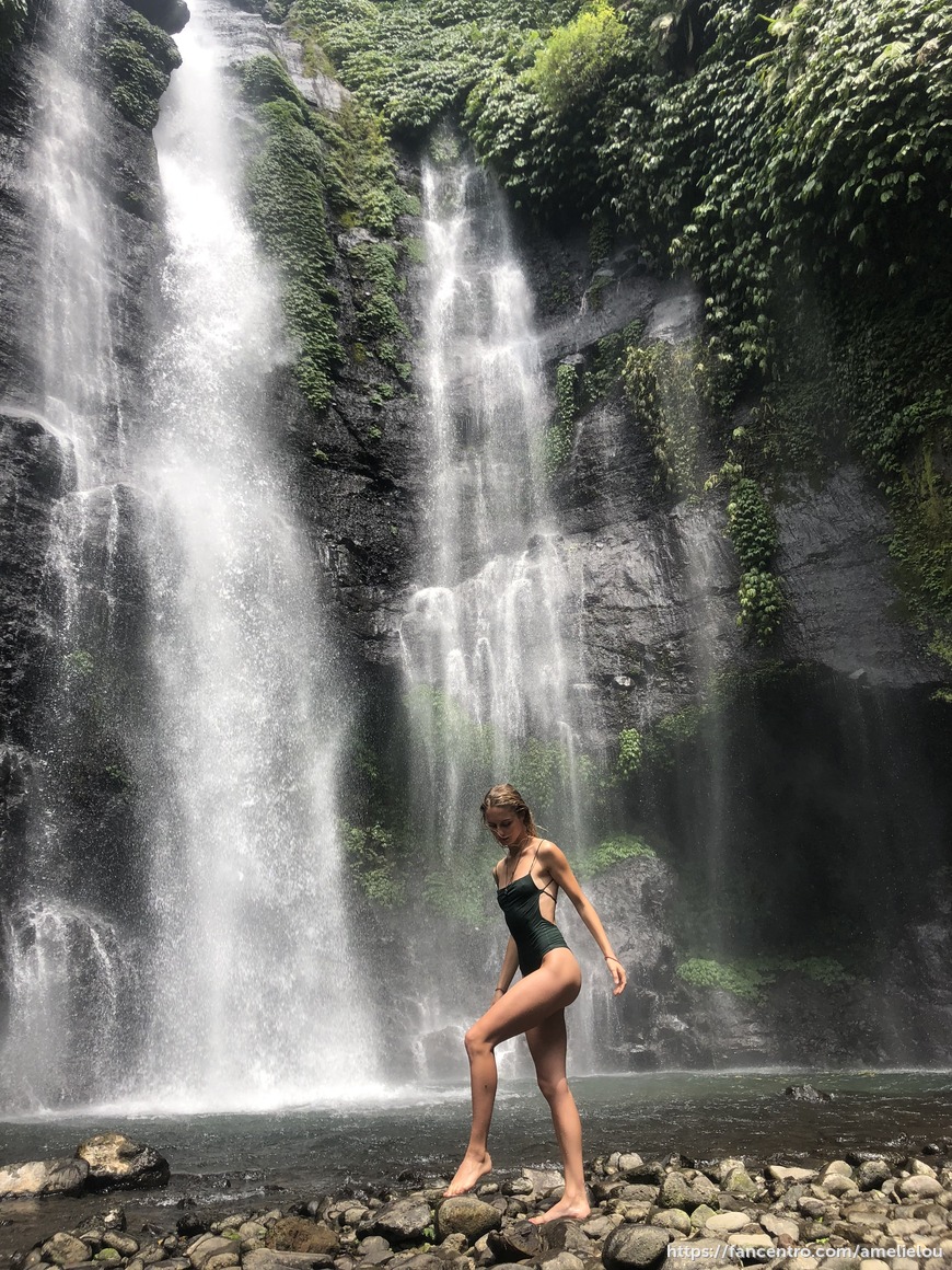 Take me back to the waterfall please :) 1