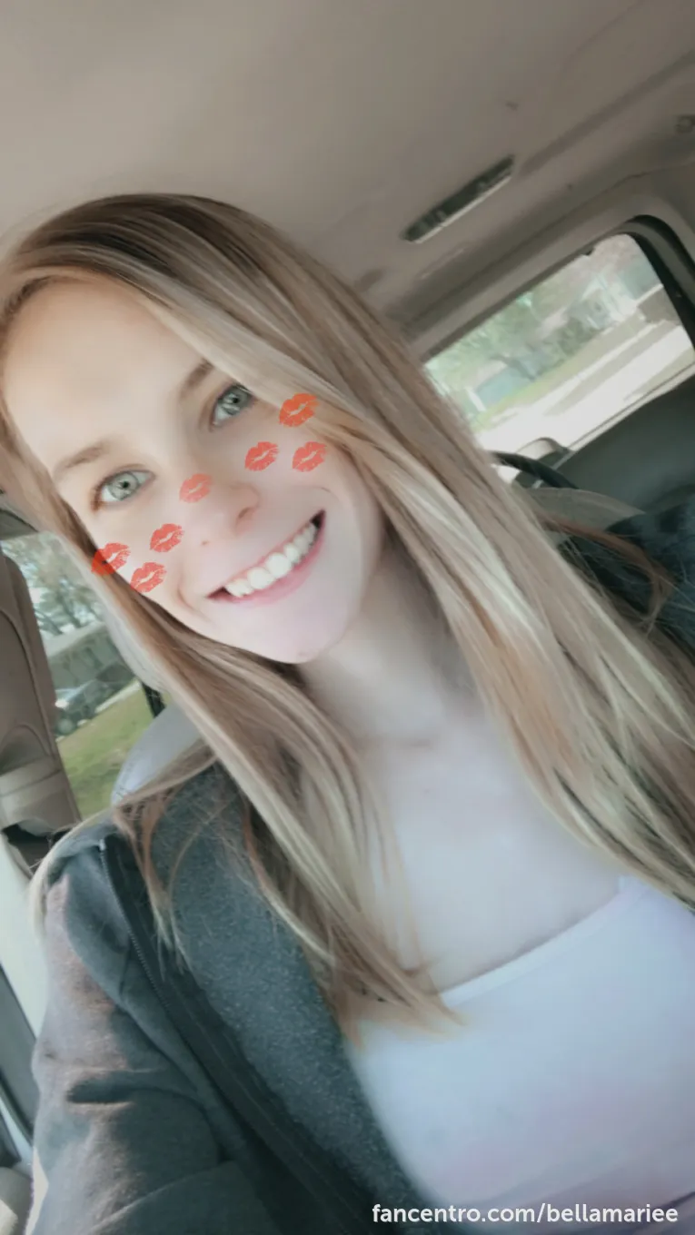 Bellamariee Pictures and Videos & similar of @bellamariee fancentro