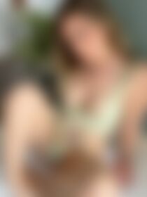 Cum on my tits 😘 - post hidden image