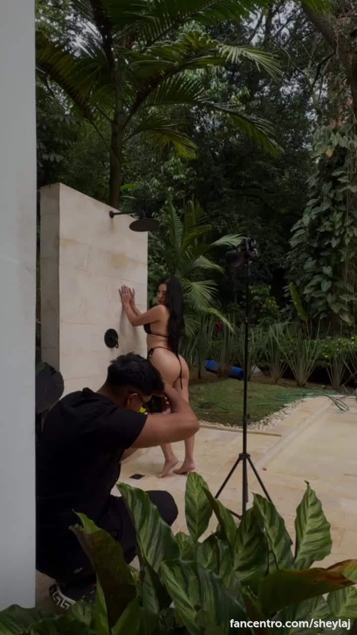 I'm cooking something special for you 🔥 1foreground