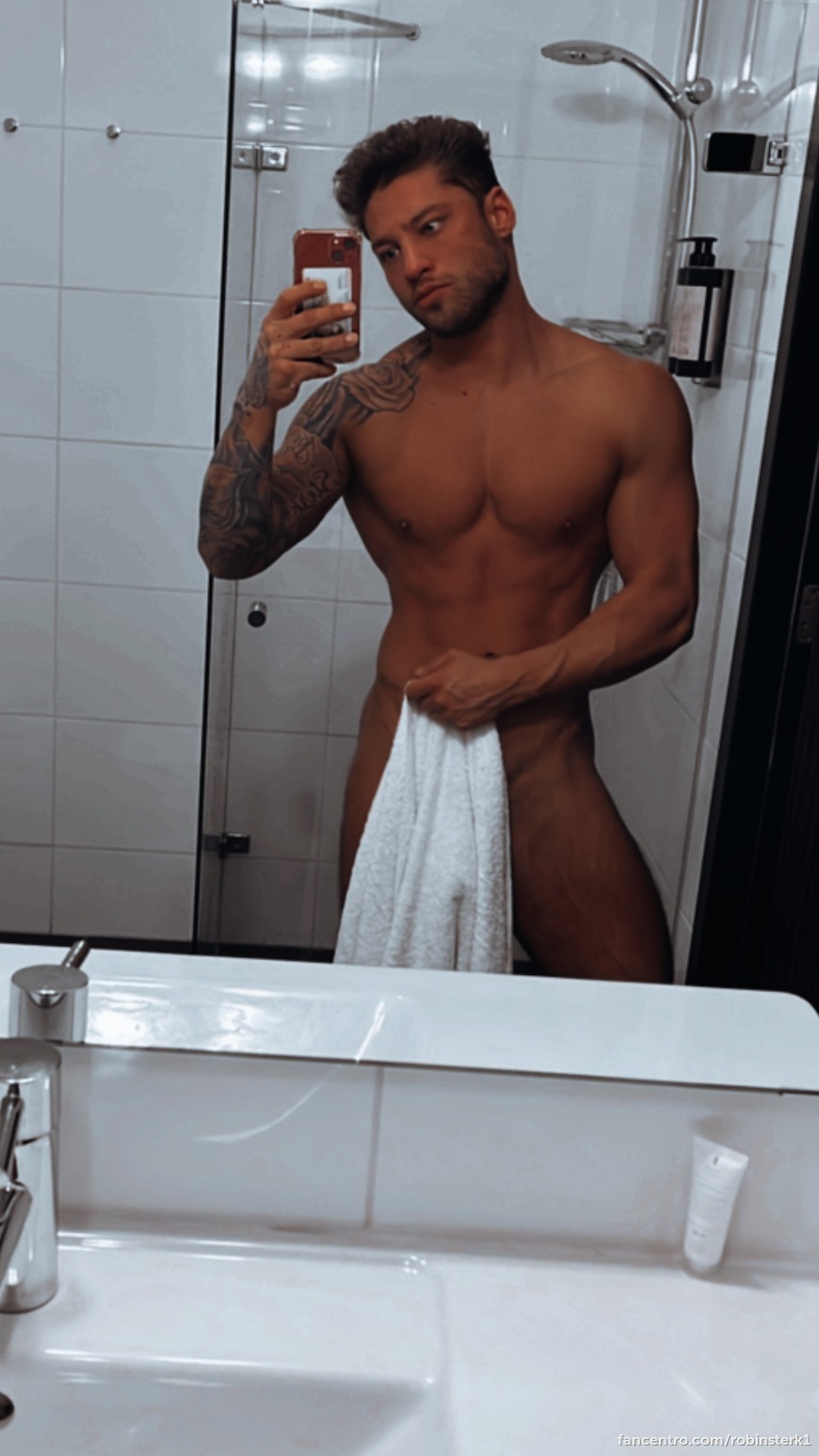 Welcome to my page! Feel free to follow me 👀. Or if you want access to ALL post on my feed, subscribe 😈. Not a member? You can still check this free preview! 1