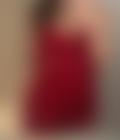 25% off   free vid 😈😈 - post hidden image