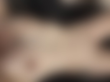 Geen slipje vandaag 😏 - post hidden image