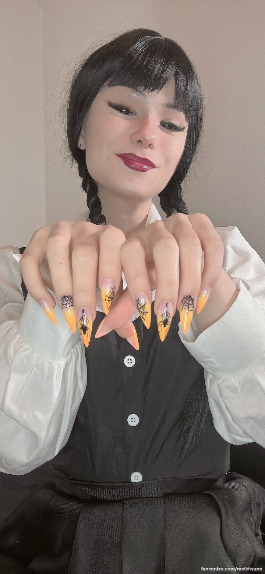 These claws were made for shining ✨ 1