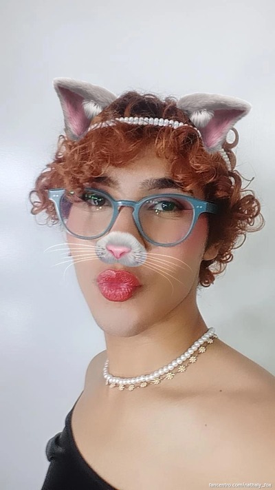 I’m live and ready to chat! Click to join me, and let’s turn this night into something special! 🌟💖