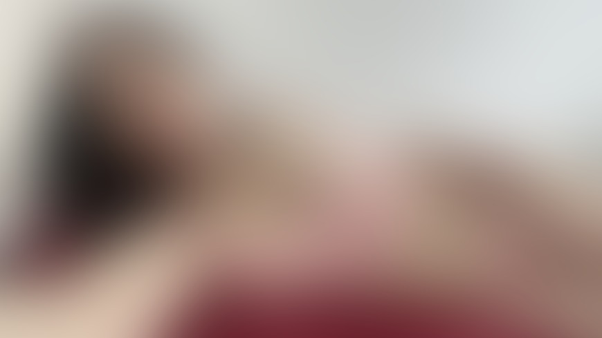Pretty in pink, but don't let that fool you. There's a wild side just for my subs. 😉 - post hidden image