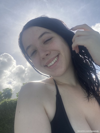 Slow days, soft smiles. Would you come closer if I called your name? 🌸
Just a glimpse… the rest is up to your imagination. 💭