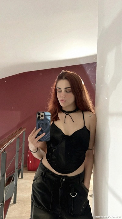 I’m a mystery, but my body’s ready to make you hard. 🔥💦
