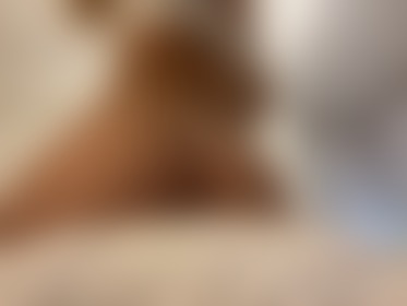 Poised to Tease 👑 - post hidden image