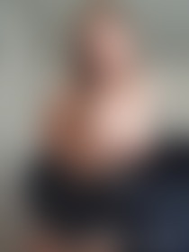 A lot of things look good with just a dash of colour.. am i right? ;) - post hidden image