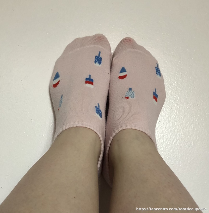 Sweaty little pink socks 1