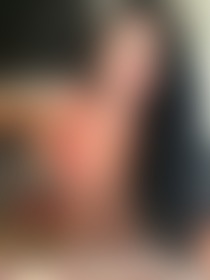Red on my skin, fire in my eyes 😘 - post hidden image