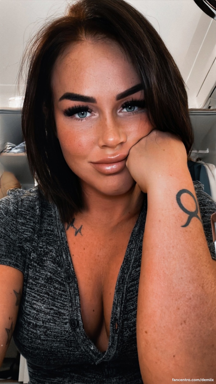 Chat with me! 1