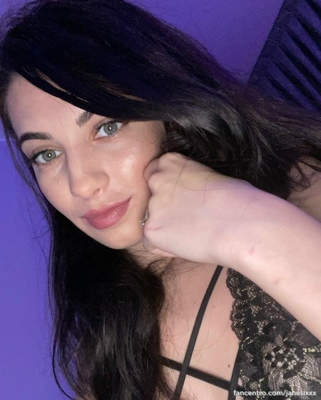 Dangerously seductive... Can you handle what’s coming next? 😈🔥 1