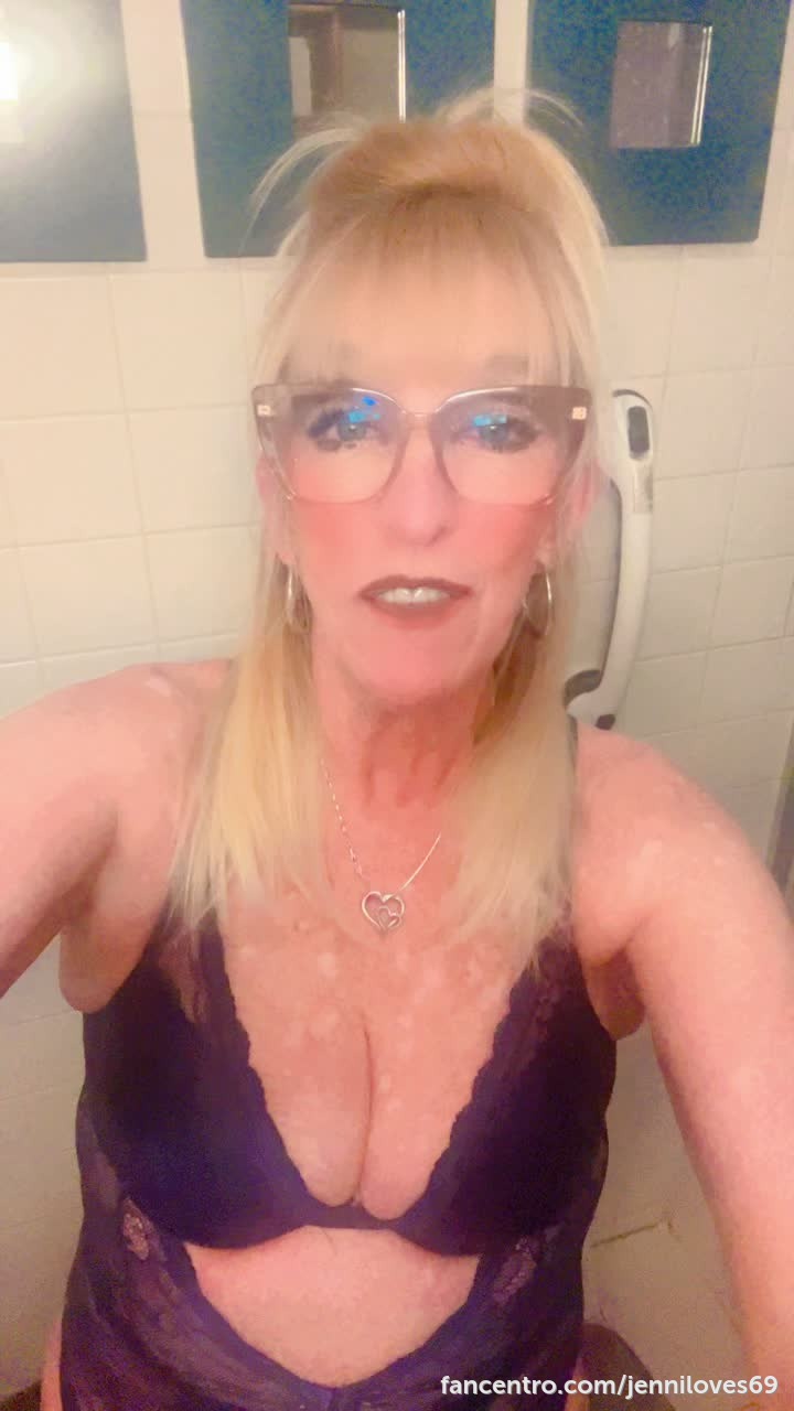 Sexy Updatez of Your Girl 1foreground