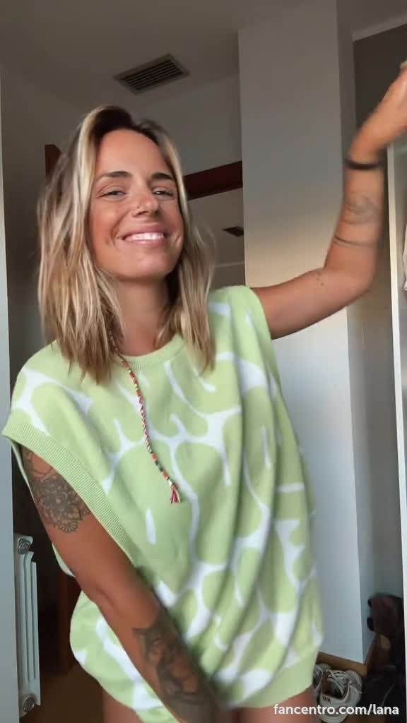 Go lalalala in my pussy cariño  👅 1foreground
