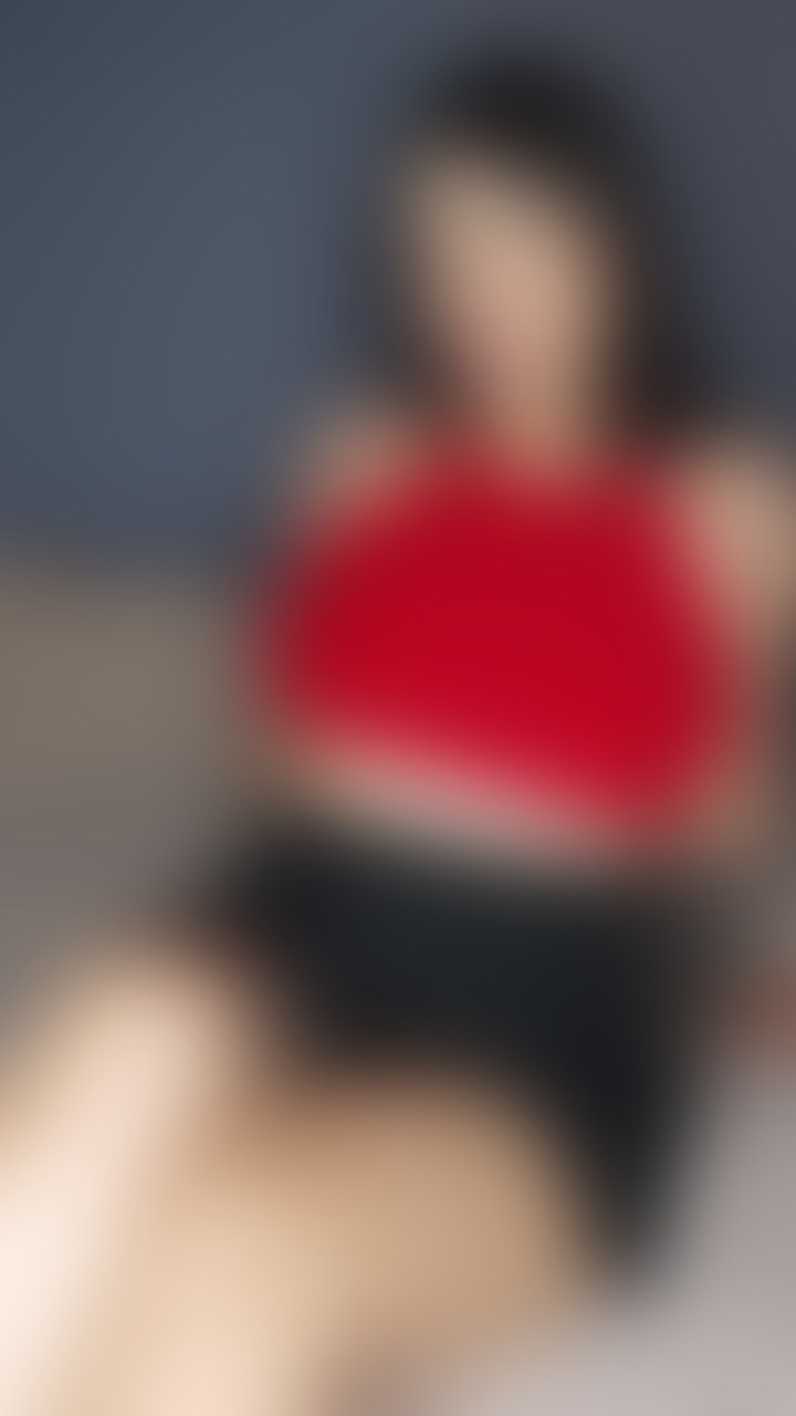 Kan je nog aan wat ik voor je heb? 🥵 - post hidden image