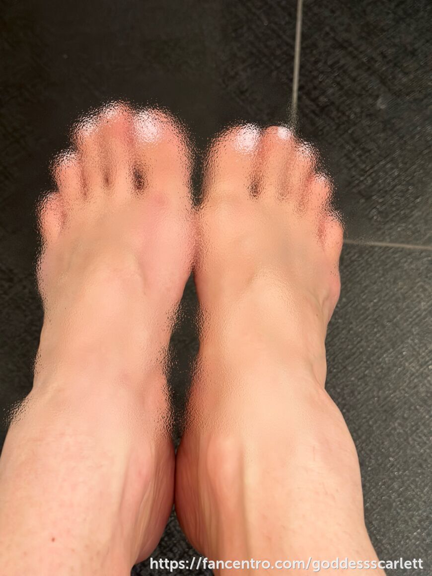 Lick and smell my feet 1