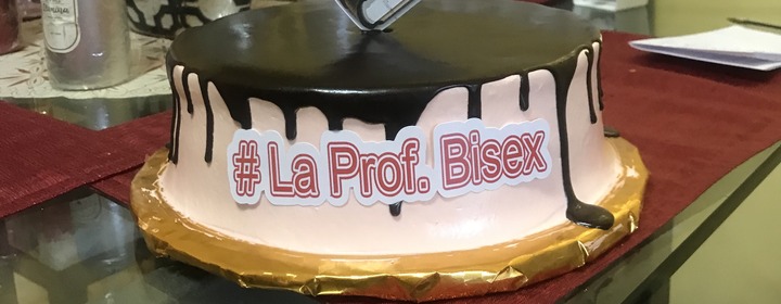 la_prof_bisex - profile image