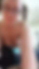 Booty shaking cuz why not - post hidden image