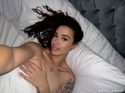Tittyfuck ze en zuig ze