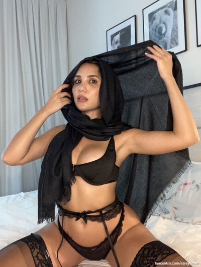 omg je hebt me gevonden!! 🙈🙈 niet doorvertellen maar wordt nu fan en krijg LIFETIME   5 GRATIS NATTE VIDEOS zonder hijab 🥵🥵 (nog 5 plekken over) https://fancentro.com/esrayilmaz