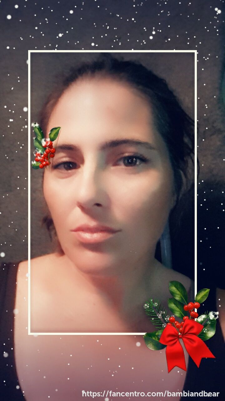 It's Christmas Eve! Have you been nice or naughty?!  1