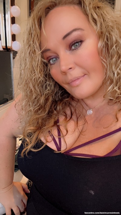 I’ve got you on my mind… care to join me? 😍💋