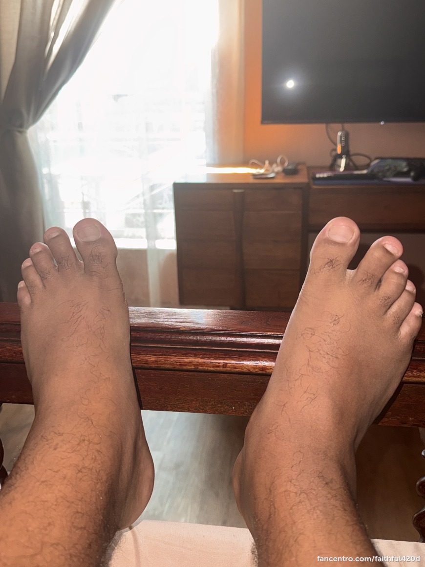 Feeling for some feet?