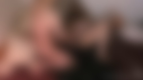 ライブ配信してたけど、気づいたらおち〇ぽ入ってた（？）{I was livestreaming, but when I noticed it, it was in (?). ）} - post hidden image