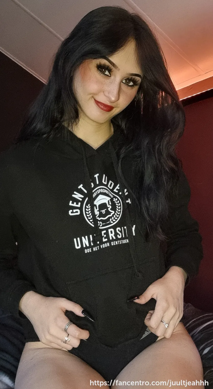 fitstud - Profiles, Clips, Private Stories, Direct messaging, Content Feed  - Fancentro