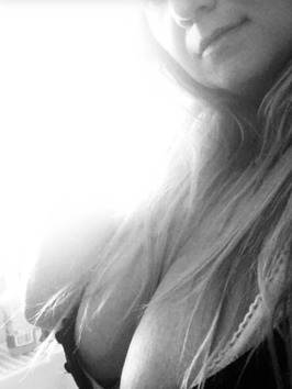 Nakedhippyxxx