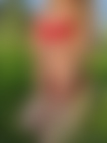 In het hoge gras ziet niemand ons 😏 - post hidden image