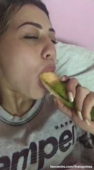 A Banana Blowjob ! 👅😈😈 1foreground