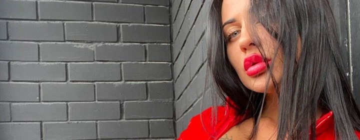 Miss Eleonora Red - profile image