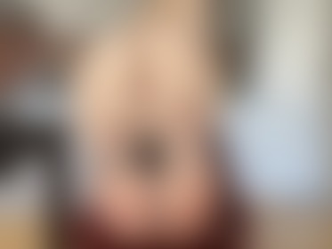Nylons, Füße und ein Blick auf meine geilen Ficklöcher, was will Mann mehr 😝 - post hidden image