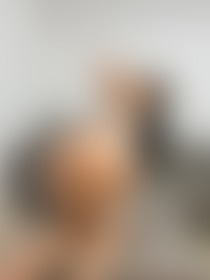 Showing butt to flirt 🍑 - post hidden image