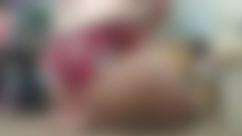 Voyeur view : Ass tease - post hidden image