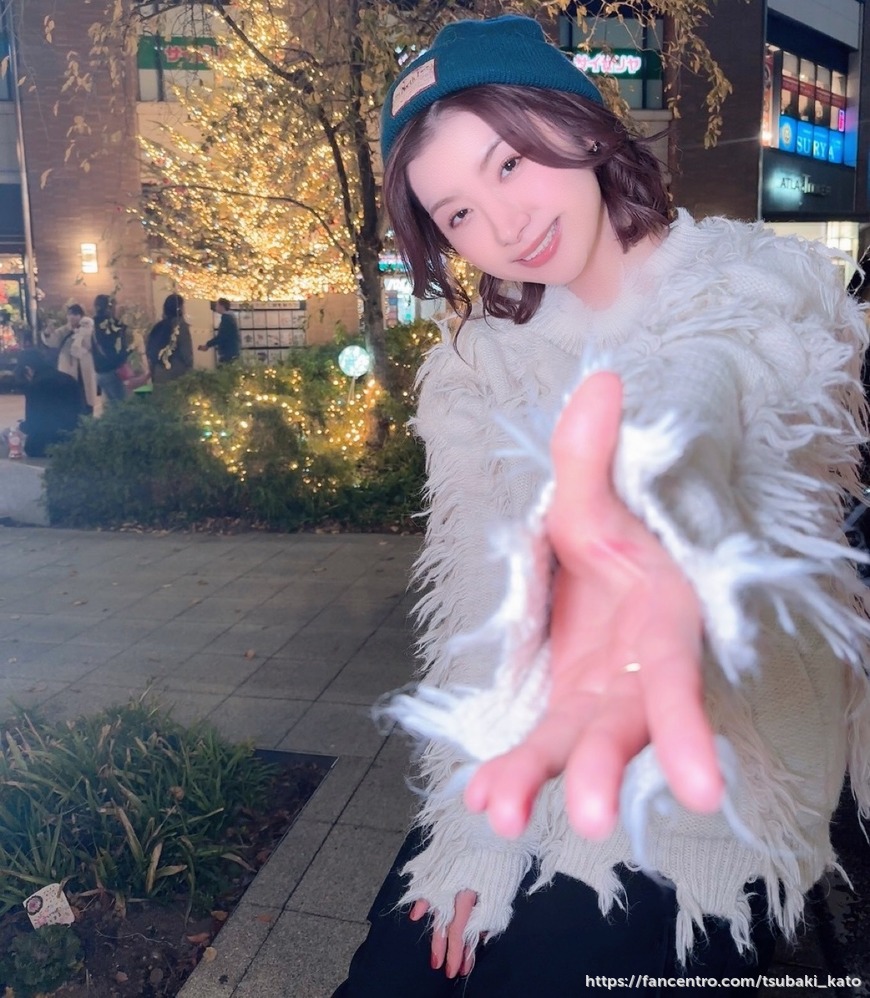 Let’s hold hands ❤️ 1