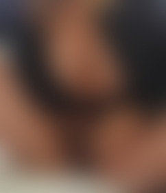 Sexy Milf met grote borsten - post hidden image