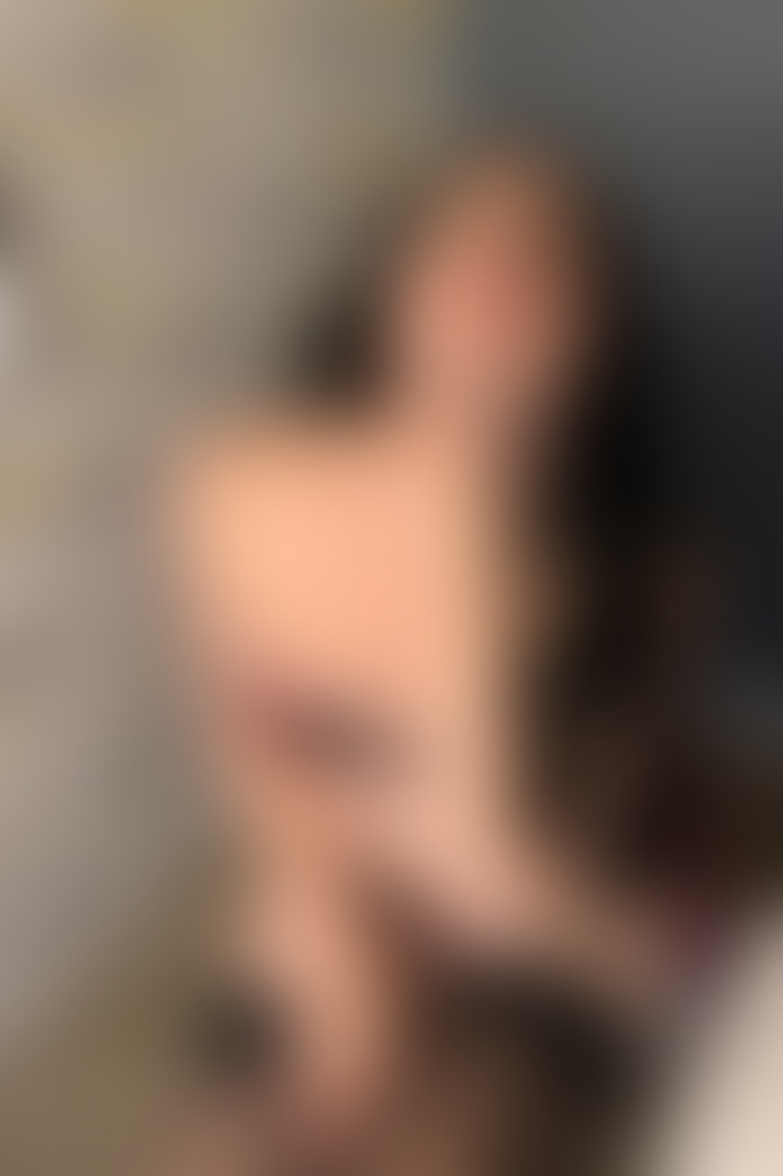 Brains, beauty, and just the right amount of bad 🖤😏" 🧠👠 - post hidden image