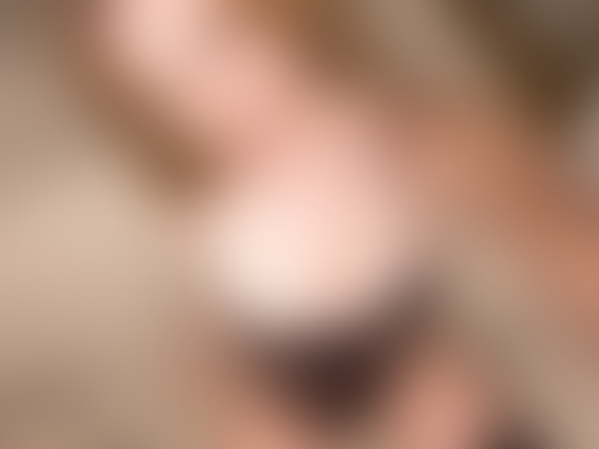 Stel je voor… tussen mijn benen 😏 - post hidden image